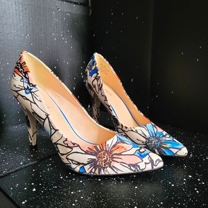 Nine West Floral Pumps (8)